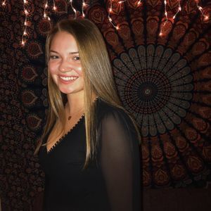 Meet your Posher, Carley